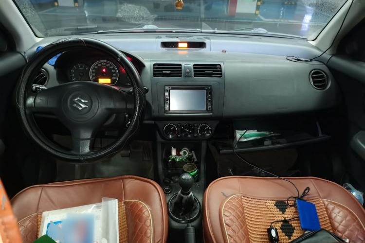 Used Suzuki Swift 2012 1.3L Manual Value Edition Center Console