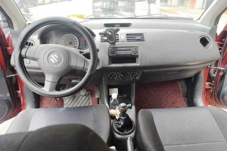 Used Suzuki Swift 2012 1.3L Manual Value Edition Center Console