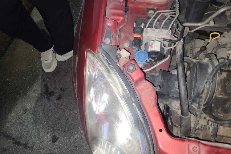 Used Suzuki Swift 2012 1.3L Manual Value Edition Engine Bay Right