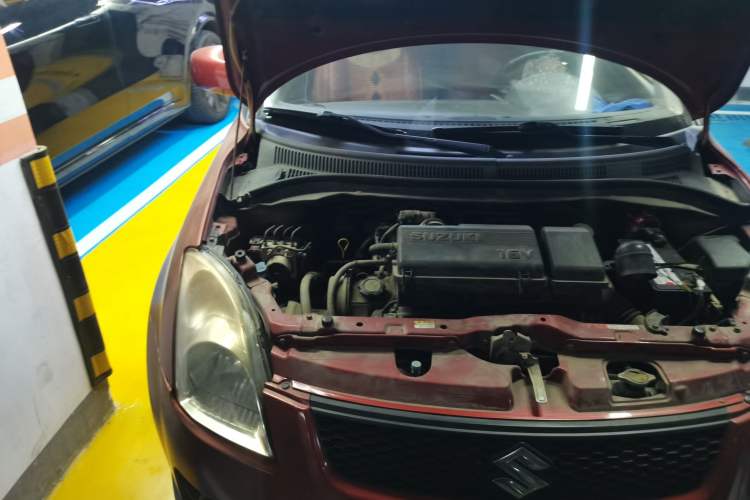 Used Suzuki Swift 2012 1.3L Manual Value Edition Engine Bay Right