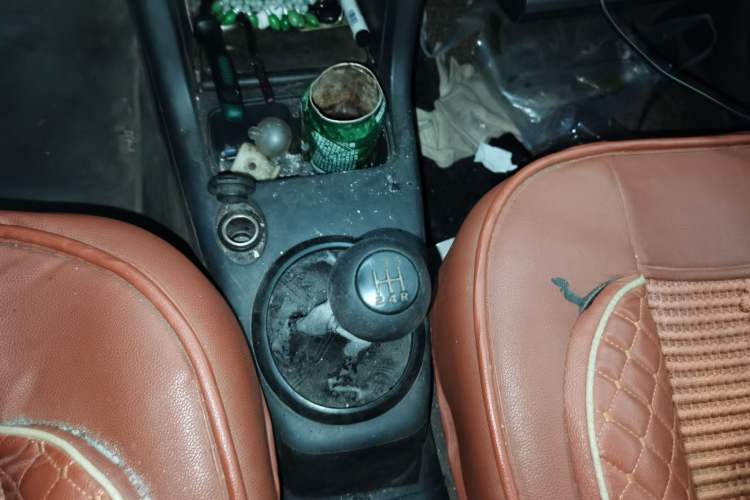 Used Suzuki Swift 2012 1.3L Manual Value Edition Gear Lever