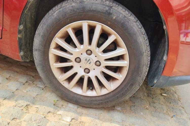 Used Suzuki Swift 2012 1.3L Manual Value Edition Right Front Wheel Hub