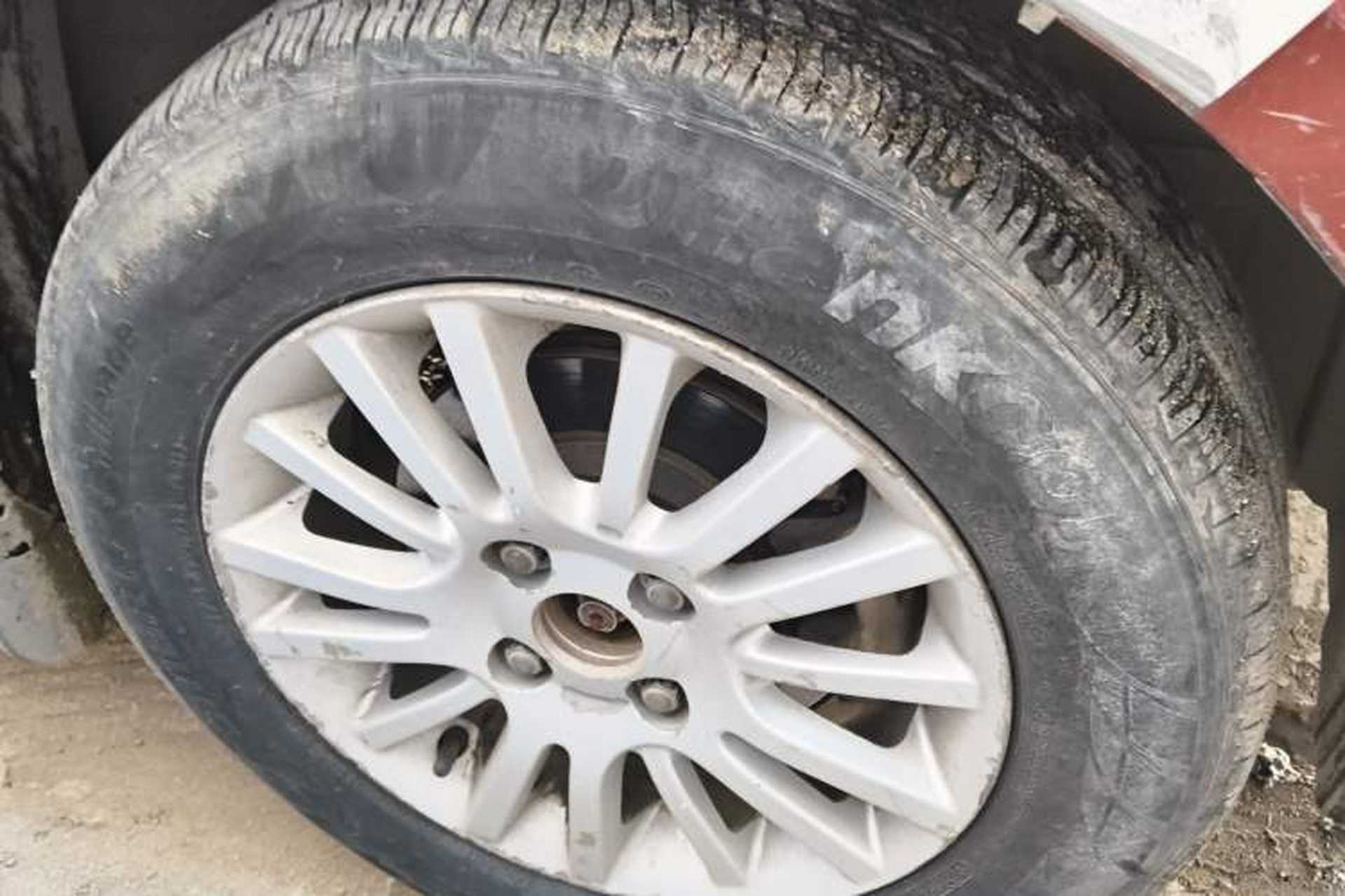 Used Suzuki Swift 2012 1.3L Manual Value Edition Right Front Wheel Hub