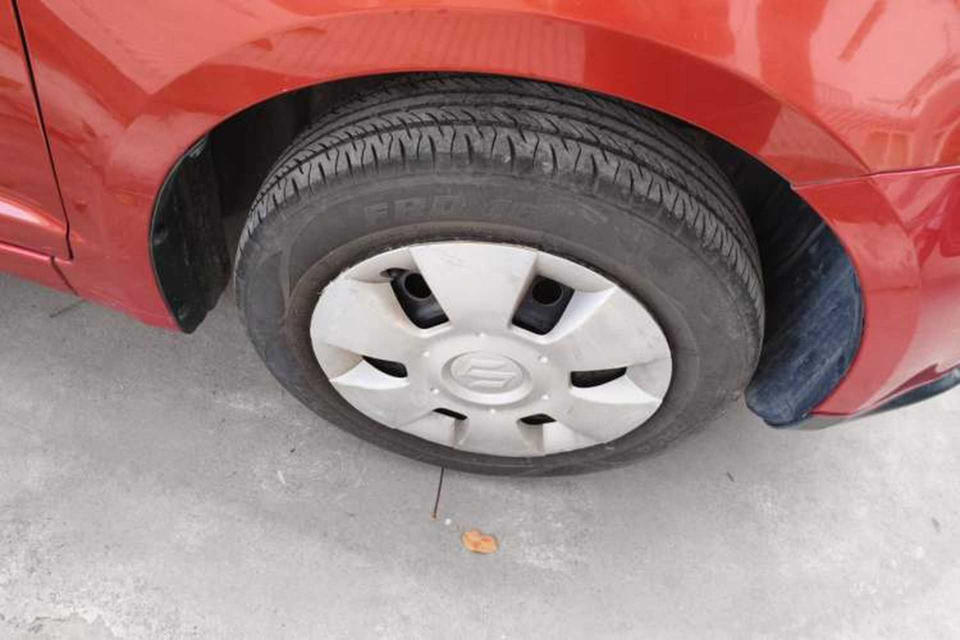 Used Suzuki Swift 2012 1.3L Manual Value Edition Right Front Wheel Hub
