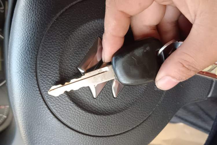 Used Suzuki Swift 2012 1.3L Manual Value Edition Vehicle Key