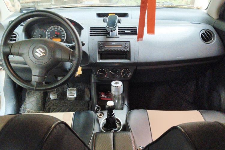 Used Suzuki Swift 2012 1.3L Manual Value Edition Center Console
