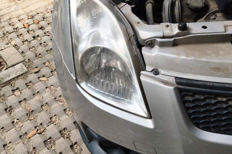 Used Suzuki Swift 2012 1.3L Manual Value Edition Right Front Headlight