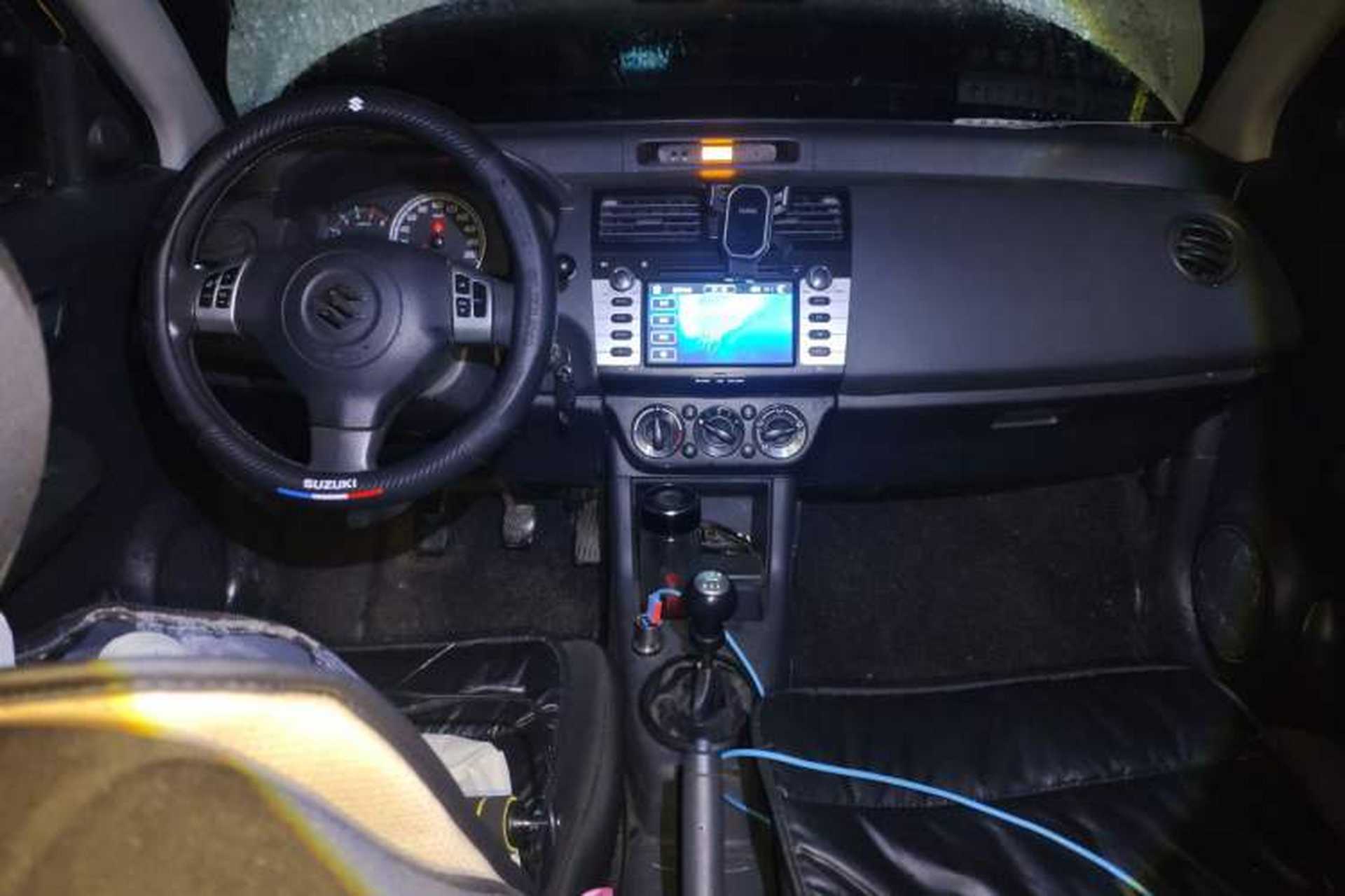 Used Suzuki Swift 2012 1.3L Manual Value Edition Center Console