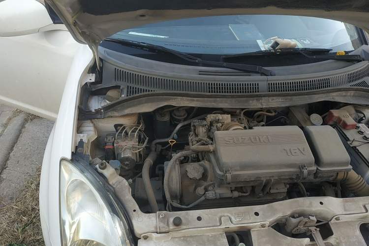 Used Suzuki Swift 2012 1.3L Manual Value Edition Engine Bay Right