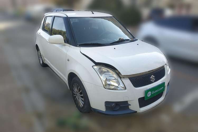 Used Suzuki Swift 2012 1.3L Manual Value Edition Front Right 45 Deg