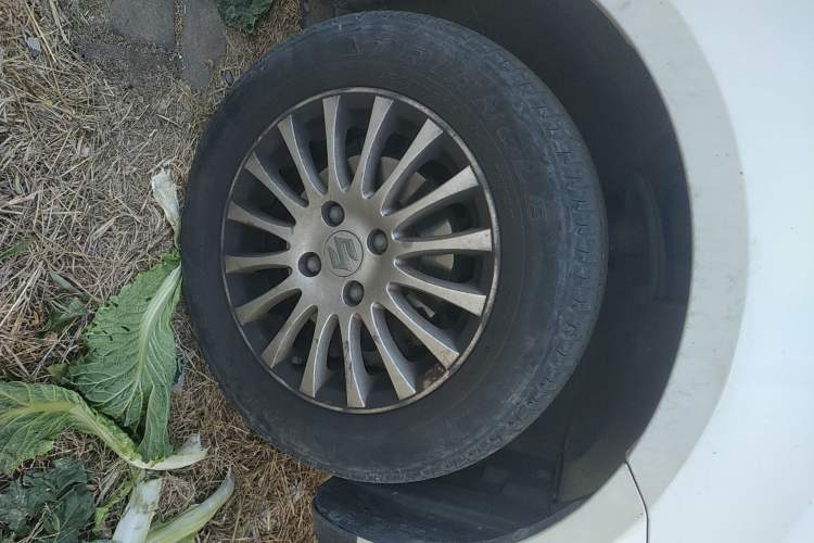 Used Suzuki Swift 2012 1.3L Manual Value Edition Right Front Wheel Hub