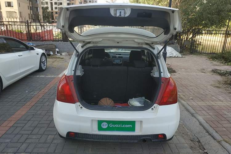 Used Suzuki Swift 2012 1.3L Manual Value Edition Trunk