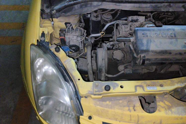 Used Suzuki Swift 2012 1.3L Manual Value Edition Engine Bay Right