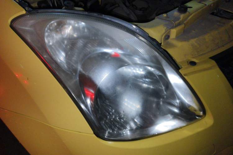 Used Suzuki Swift 2012 1.3L Manual Value Edition Right Front Headlight