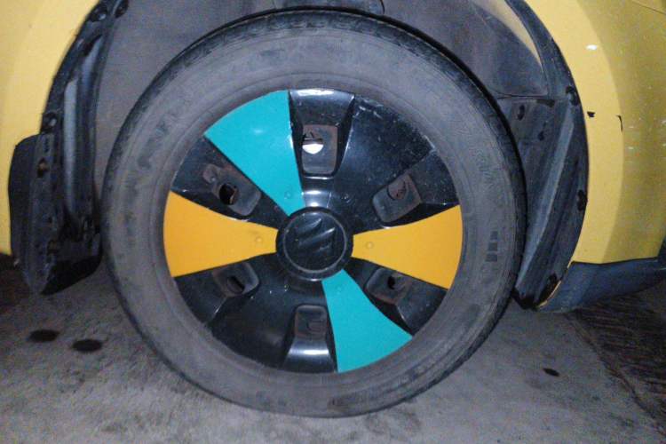 Used Suzuki Swift 2012 1.3L Manual Value Edition Right Front Wheel Hub
