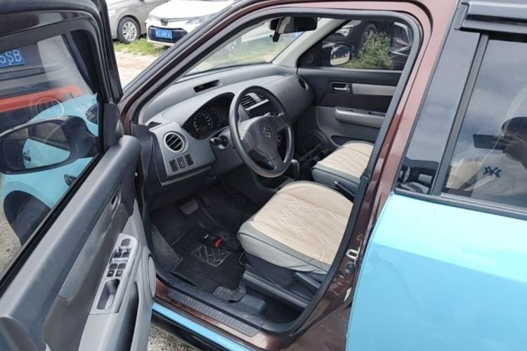 Used Suzuki Swift 2013 1.5L Automatic Standard Edition Driver Seat