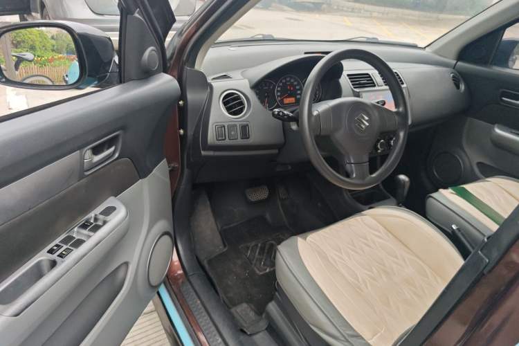Used Suzuki Swift 2013 1.5L Automatic Standard Edition Driver Seat