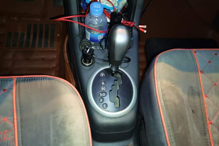 Used Suzuki Swift 2013 1.5L Automatic Standard Edition Gear Lever