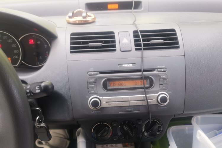 Used Suzuki Swift 2013 1.5L Manual Standard Edition Audio And AC Panel