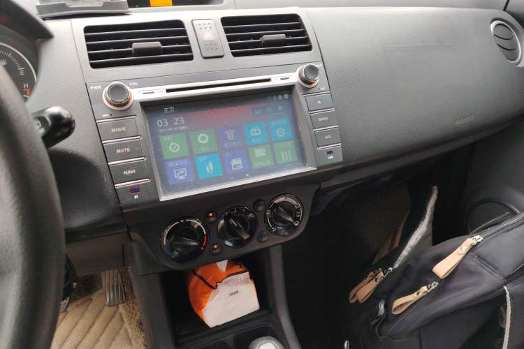 Used Suzuki Swift 2013 1.5L Automatic Standard Edition Audio And AC Panel
