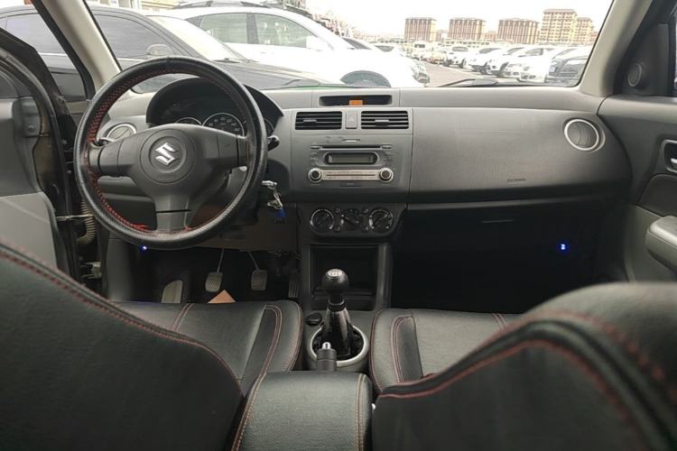Used Suzuki Swift 2013 1.5L Manual 20th Anniversary Limited Edition Center Console