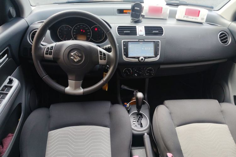 Used Suzuki Swift 2013 1.5L Automatic Sport Edition Center Console