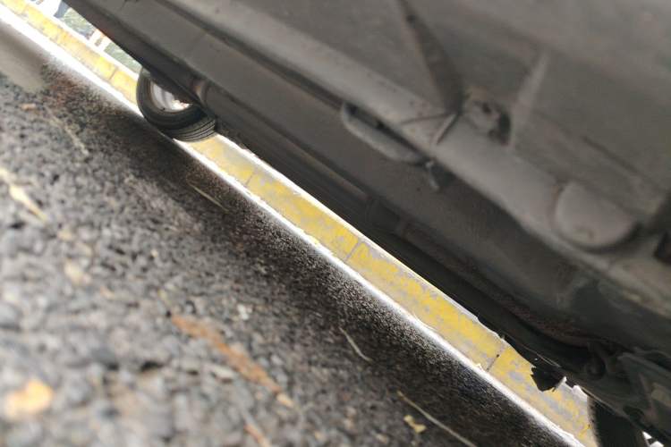 Used Suzuki Swift 2013 1.5L Automatic Standard Edition Chassis Front Right