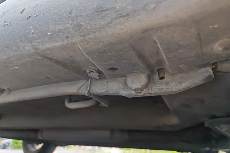 Used Suzuki Swift 2013 1.5L Manual Standard Edition Chassis Front Right