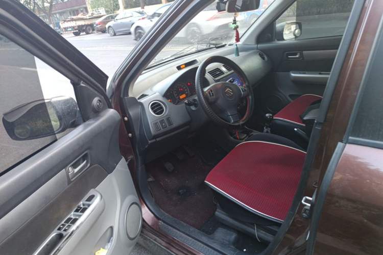 Used Suzuki Swift 2013 1.5L Manual Standard Edition Driver Seat
