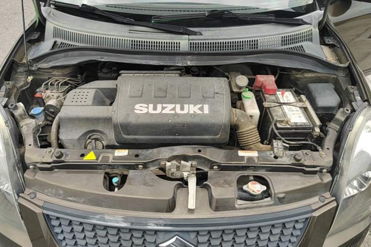 Used Suzuki Swift 2013 1.5L Manual 20th Anniversary Limited Edition Engine Bay