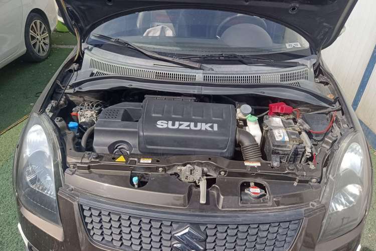 Used Suzuki Swift 2013 1.5L Manual 20th Anniversary Limited Edition Engine Bay