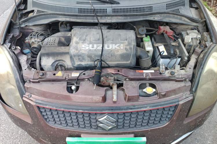 Used Suzuki Swift 2013 1.5L Manual Standard Edition Engine Bay