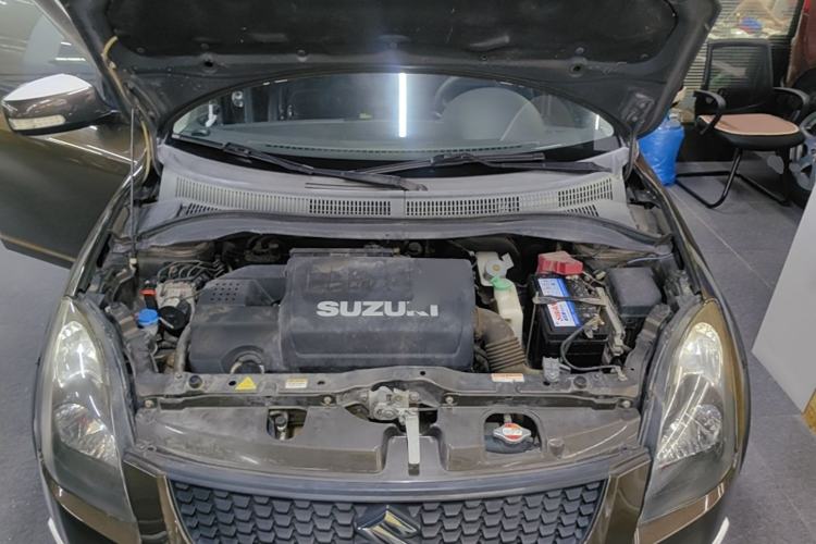 Used Suzuki Swift 2013 1.5L Automatic 20th Anniversary Limited Edition Engine Bay