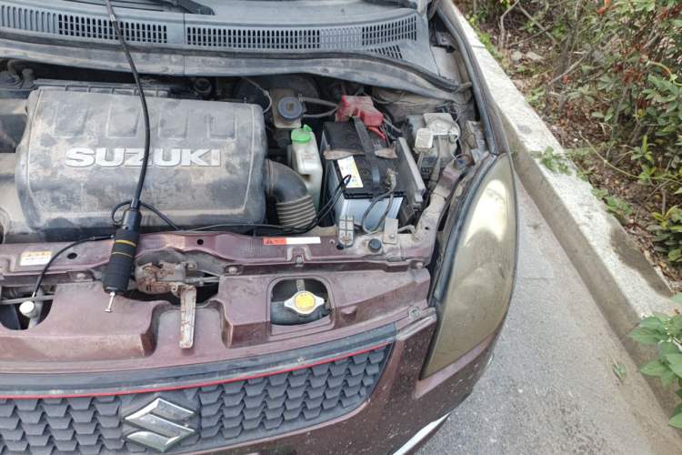 Used Suzuki Swift 2013 1.5L Manual Standard Edition Engine Bay Left