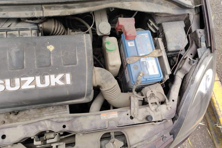 Used Suzuki Swift 2013 1.5L Automatic Standard Edition Engine Bay Left