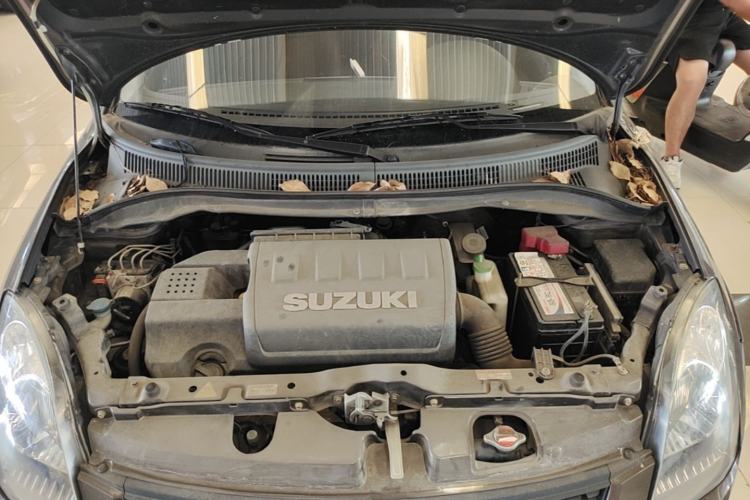 Used Suzuki Swift 2013 1.5L Automatic Sport Edition Engine Bay