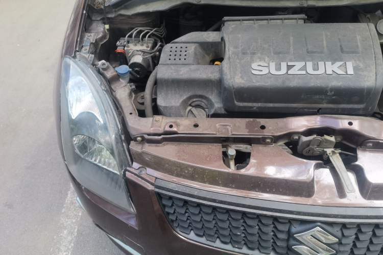 Used Suzuki Swift 2013 1.5L Manual Standard Edition Engine Bay Right