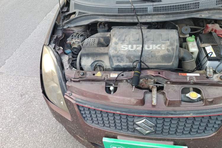 Used Suzuki Swift 2013 1.5L Manual Standard Edition Engine Bay Right