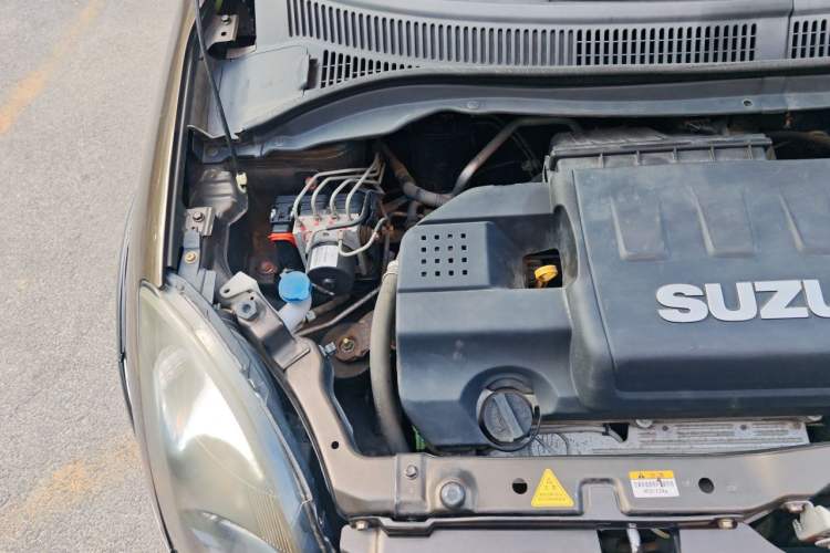Used Suzuki Swift 2013 1.5L Automatic 20th Anniversary Limited Edition Engine Bay Right
