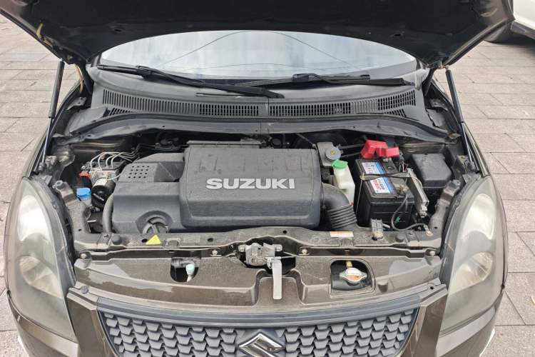 Used Suzuki Swift 2013 1.5L Manual 20th Anniversary Limited Edition Engine Bay