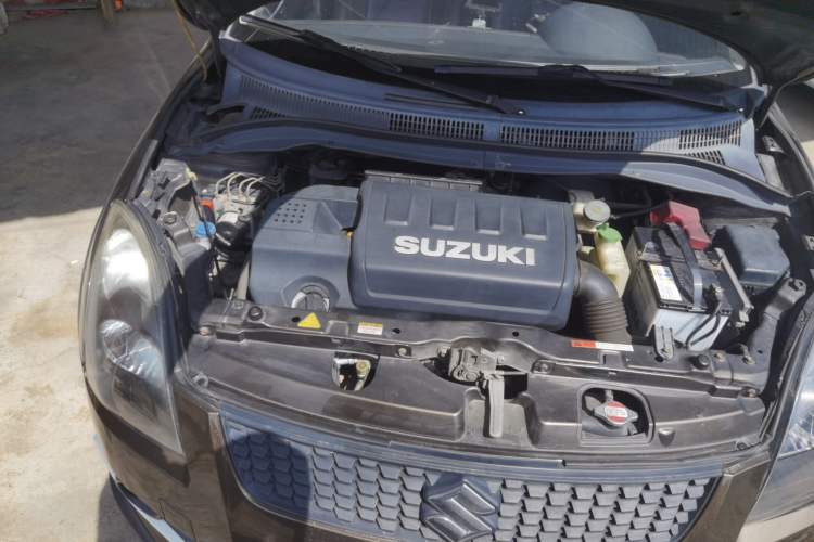 Used Suzuki Swift 2013 1.5L Manual Standard Edition Exterior 14