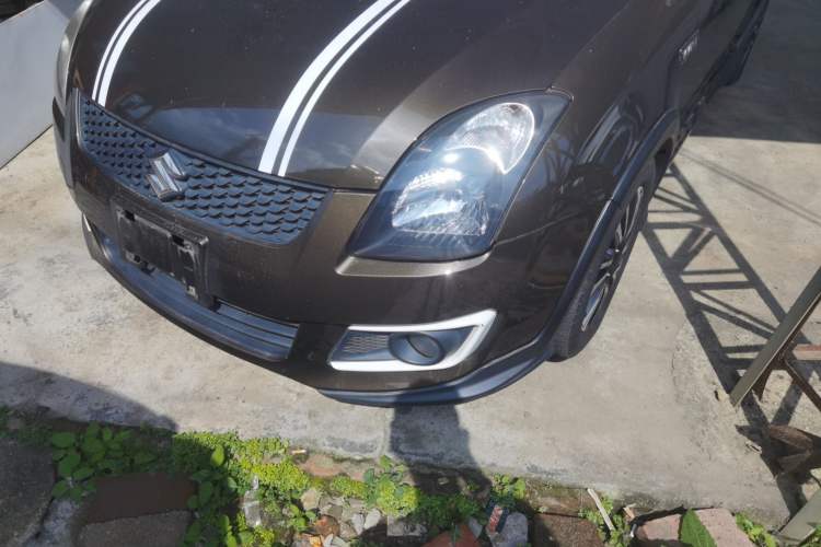 Used Suzuki Swift 2013 1.5L Manual Standard Edition Exterior 2