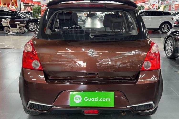 Used Suzuki Swift 2013 1.5L Manual Standard Edition Exterior 4