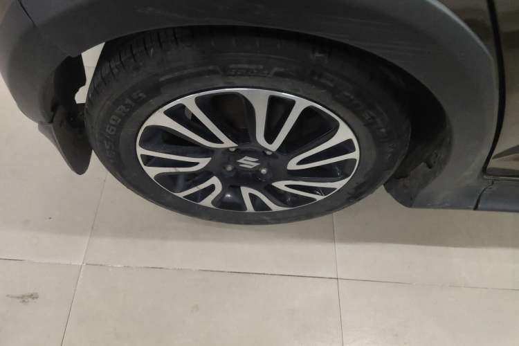Used Suzuki Swift 2013 1.5L Manual 20th Anniversary Limited Edition Exterior 7