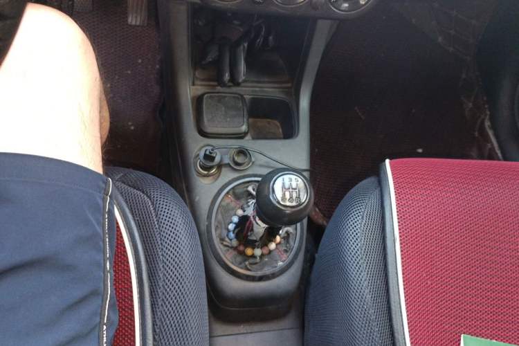 Used Suzuki Swift 2013 1.5L Manual Standard Edition Gear Lever