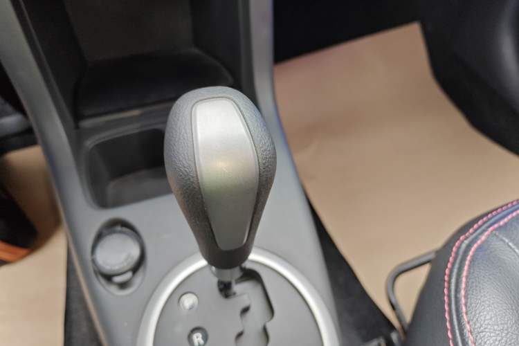 Used Suzuki Swift 2013 1.5L Automatic 20th Anniversary Limited Edition Gear Lever