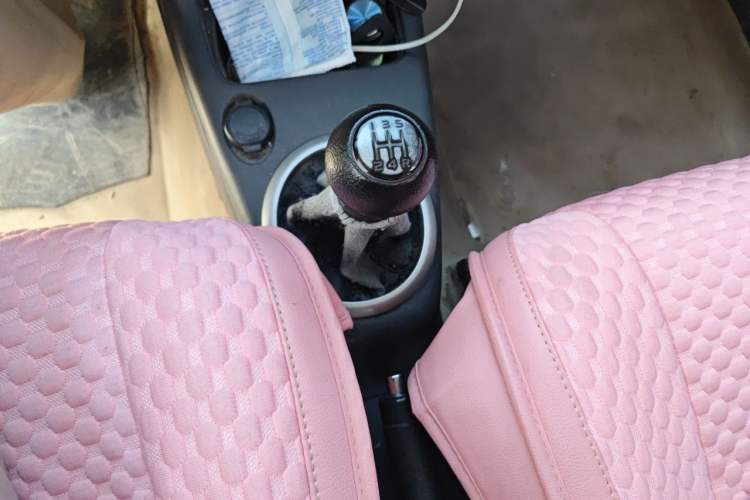Used Suzuki Swift 2013 1.5L Manual Standard Edition Gear Lever