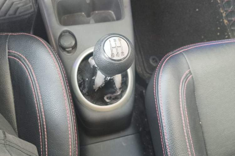 Used Suzuki Swift 2013 1.5L Manual 20th Anniversary Limited Edition Gear Lever