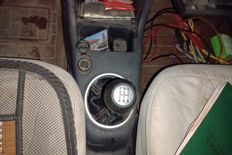 Used Suzuki Swift 2013 1.5L Manual Standard Edition Gear Lever
