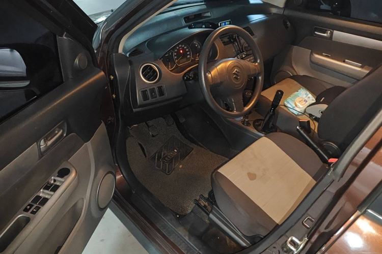 Used Suzuki Swift 2013 1.5L Manual Standard Edition Interior 3